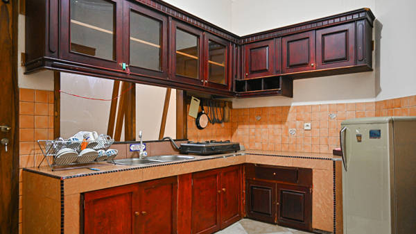 https://images.rukita.co/buildings/building/a0481371-435.jpg