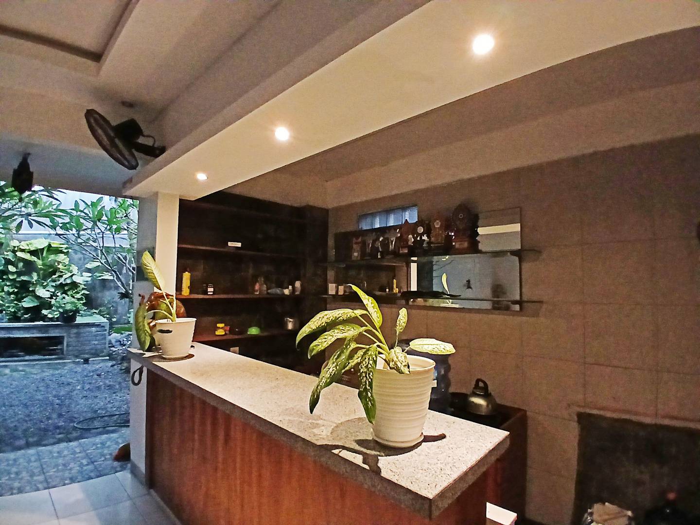 Foto Rukita Unit Saren Guesthouse Canggu Bali