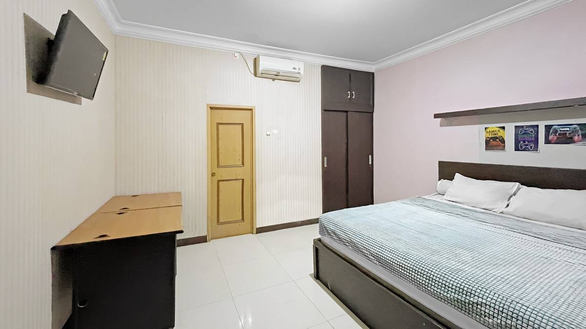 https://images.rukita.co/buildings/building/a2e8093d-e57.jpg