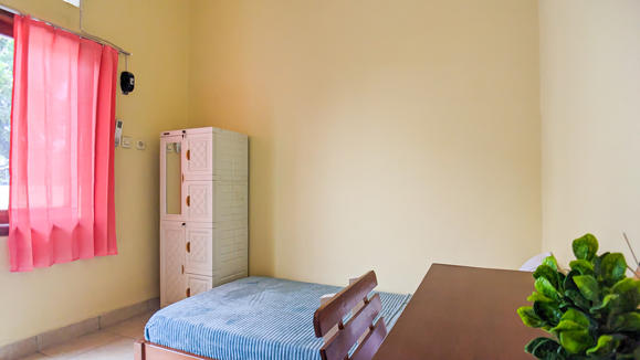 https://images.rukita.co/buildings/building/a484e3cd-cbf.jpg