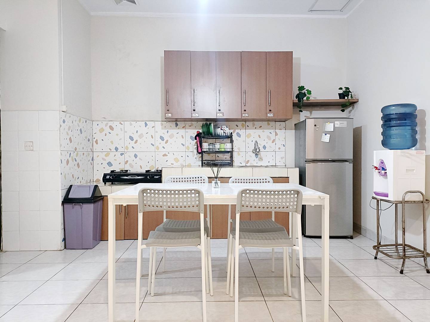https://images.rukita.co/buildings/building/a4dea2ef-40b.jpg