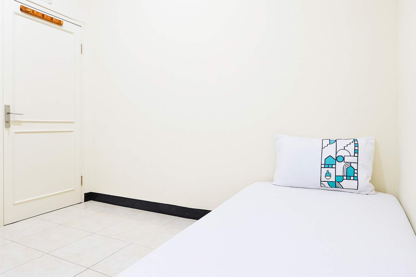 Foto Rukita Unit Sriremaja Coliving Regol Bandung
