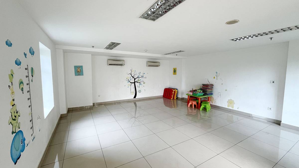 Foto Rukita Unit Apartemen Springlake View Freesia - Studio Pool #2