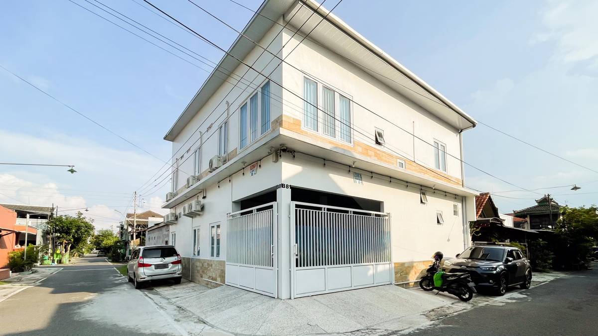 https://images.rukita.co/buildings/building/a5b19b9e-103.jpg
