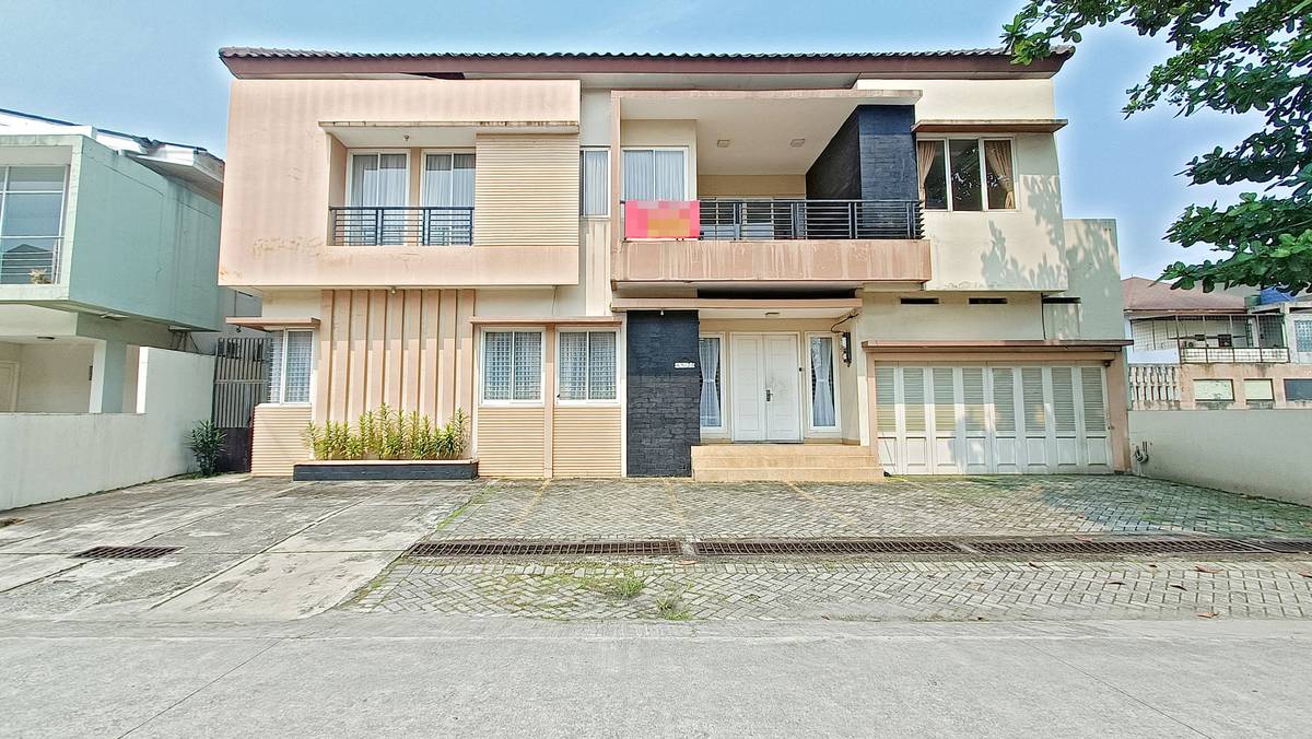 https://images.rukita.co/buildings/building/a6d1ede6-ea2.jpg