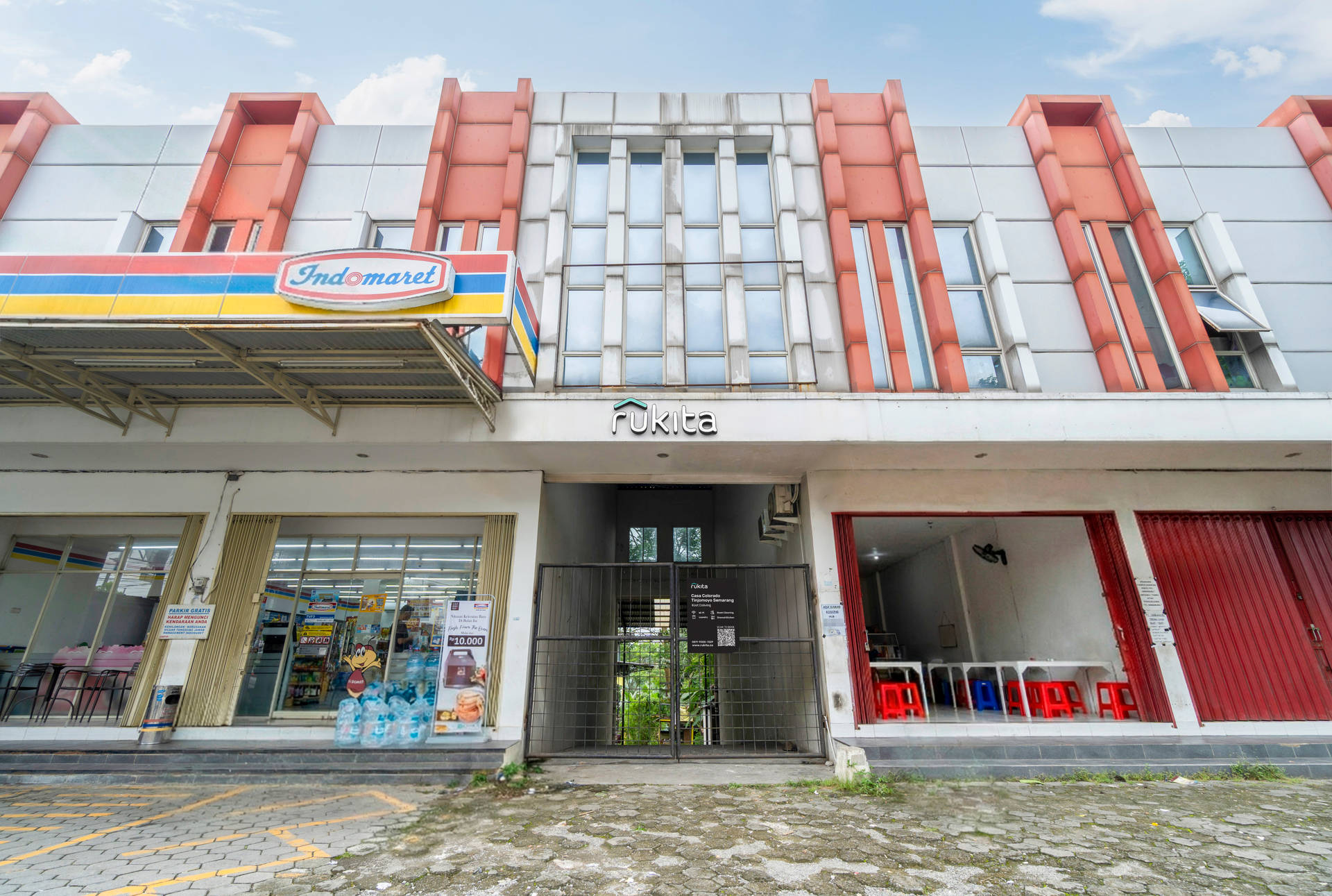 https://images.rukita.co/buildings/building/a97c36eb-cca4-41da-80e8-b10c0adb8400.jpg
