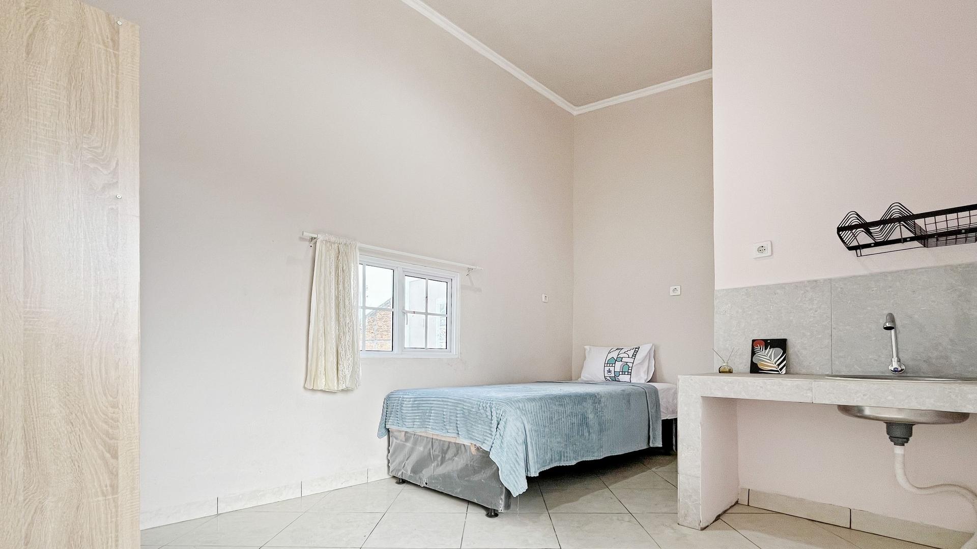 https://images.rukita.co/buildings/building/aacafa74-5bb.jpg