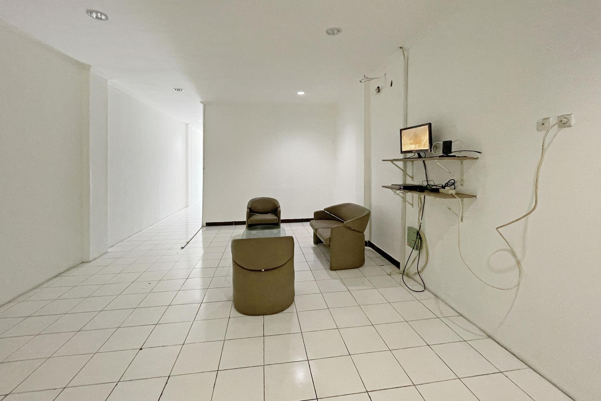 https://images.rukita.co/buildings/building/ab18089d-109.jpg