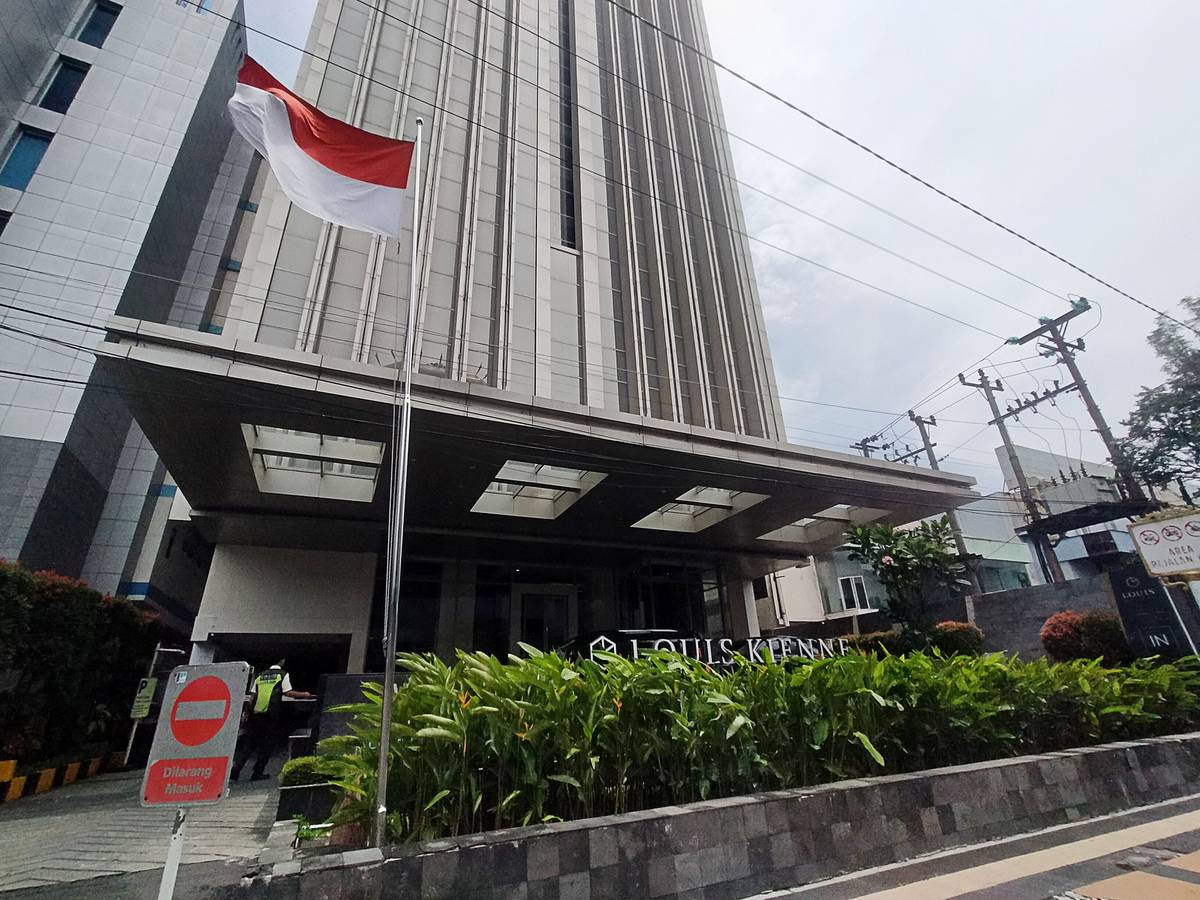 https://images.rukita.co/buildings/building/acf62ff9-482.jpg