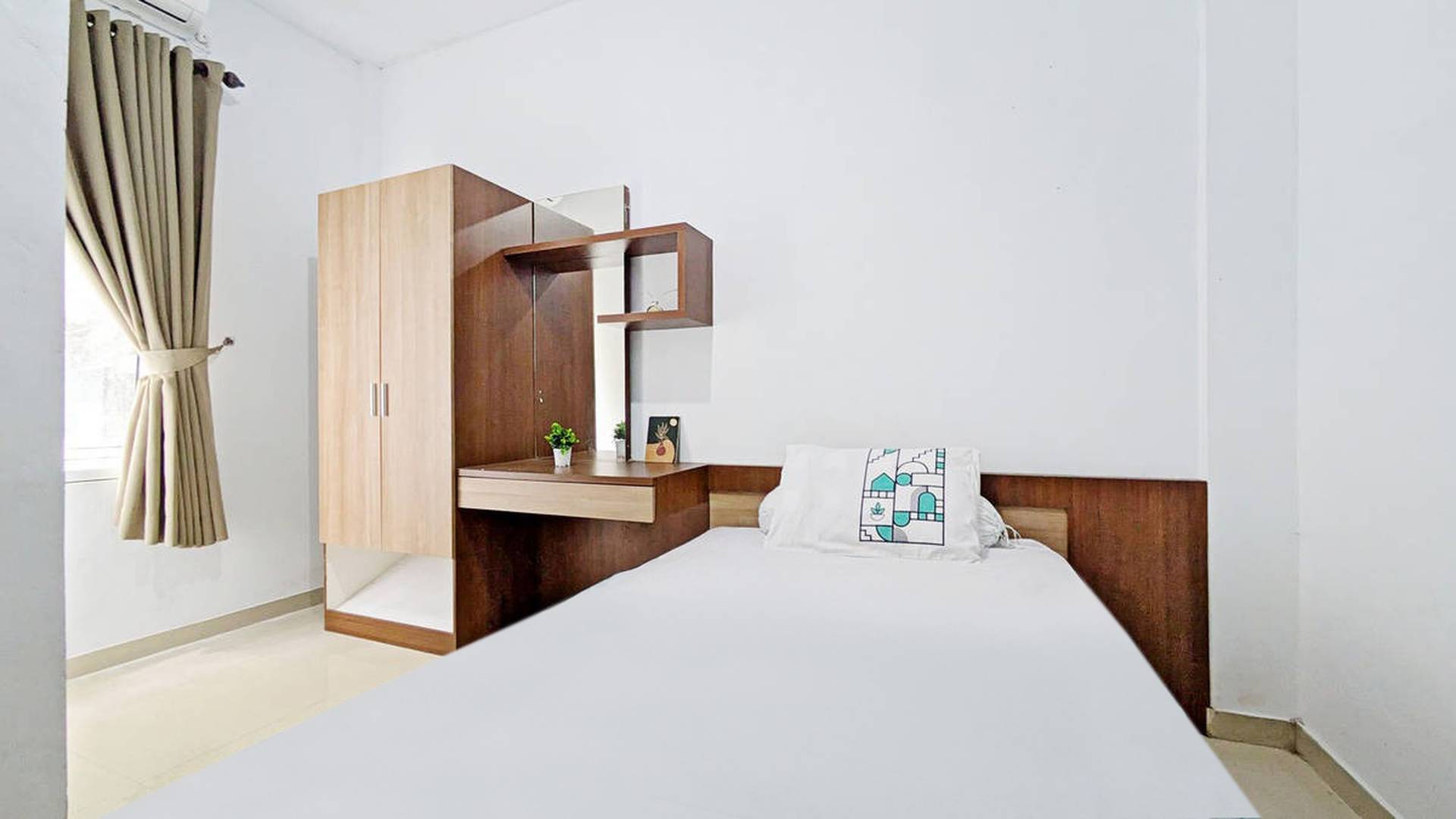 https://images.rukita.co/buildings/building/ae0d4f53-ccb6-429e-a712-c164c1121d4f.jpg