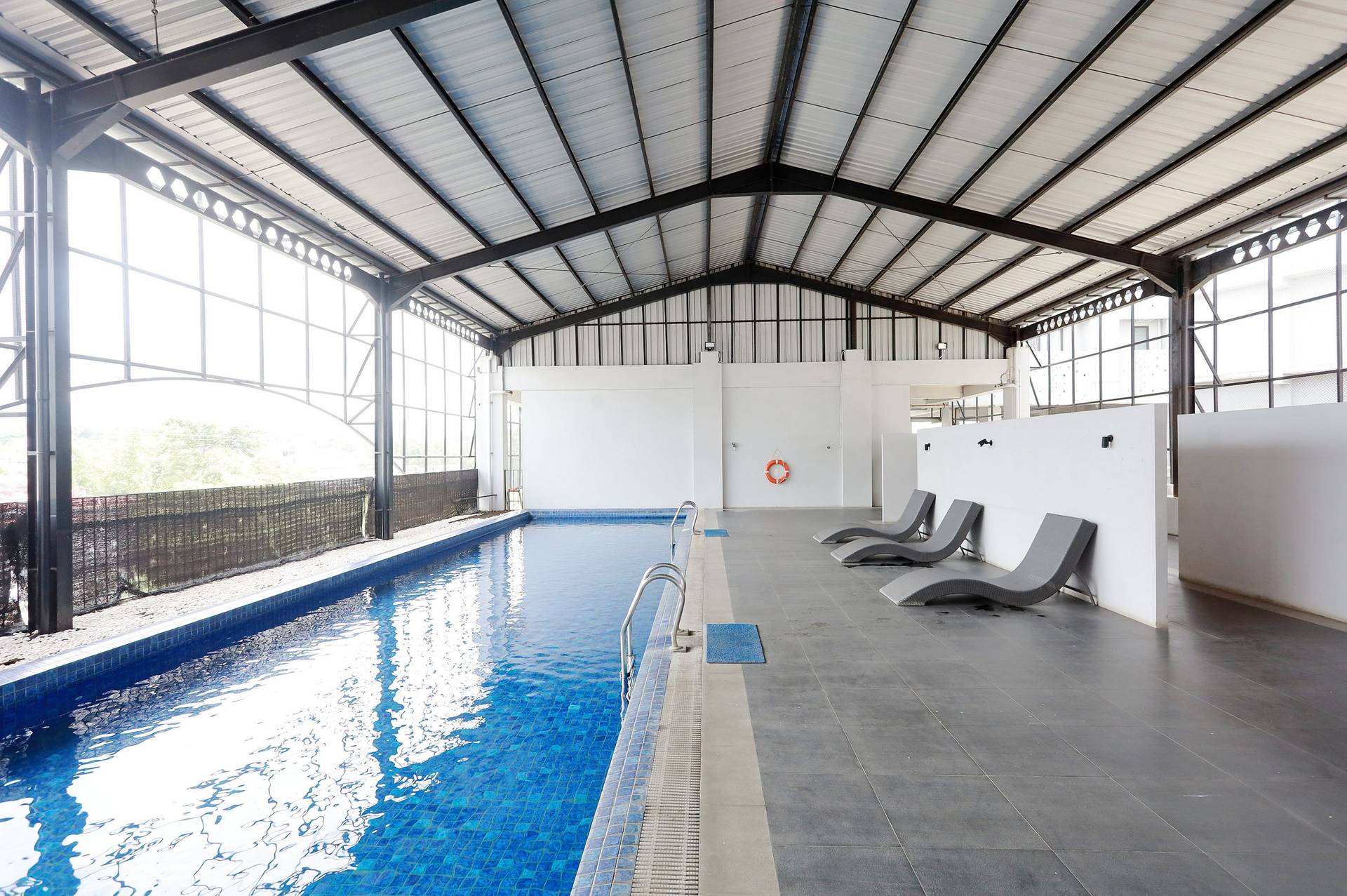 https://images.rukita.co/buildings/building/ae9e8e86-3ec.jpg