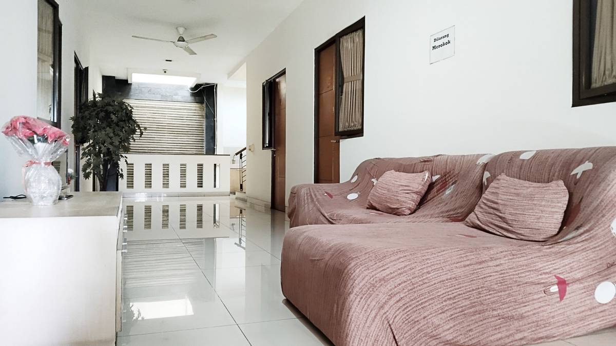 https://images.rukita.co/buildings/building/af257d58-361.jpg