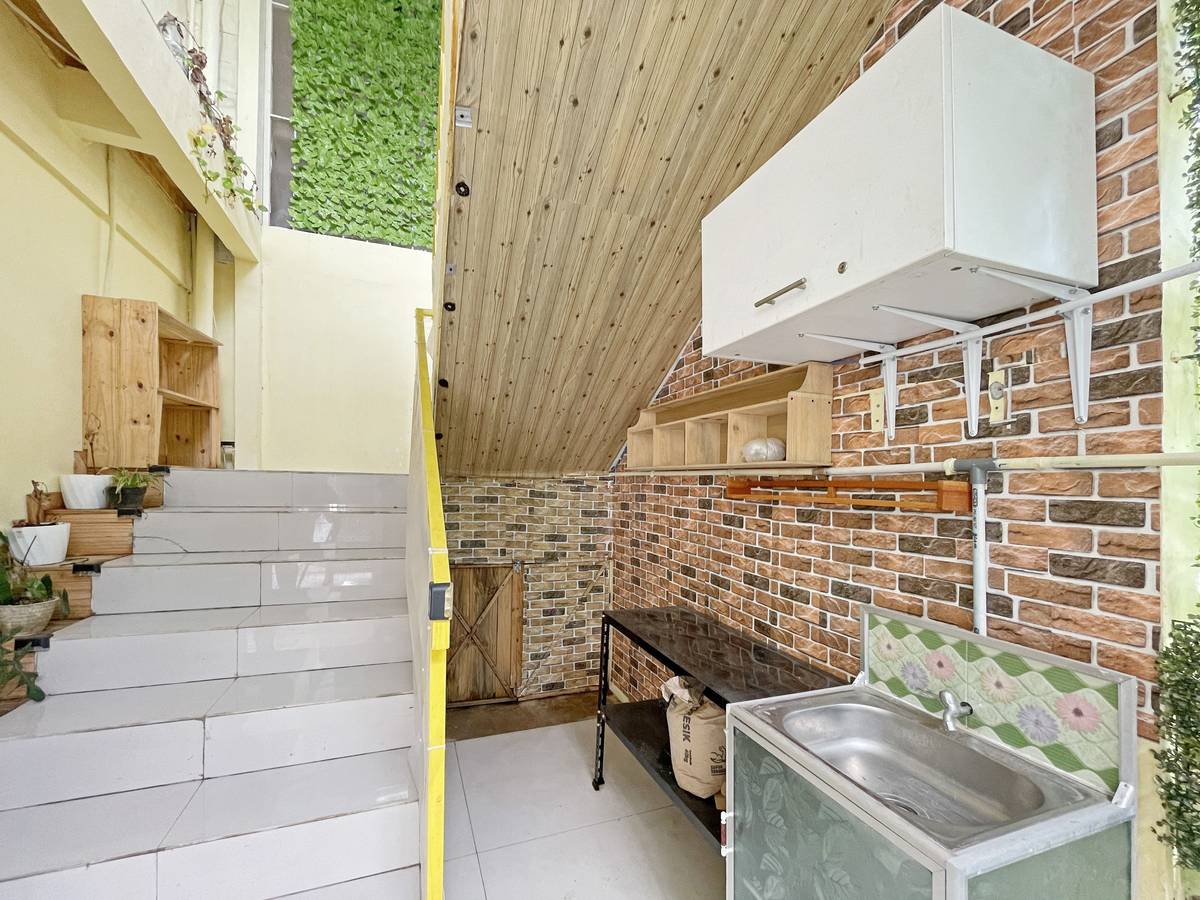 https://images.rukita.co/buildings/building/af71ed67-14f.jpg