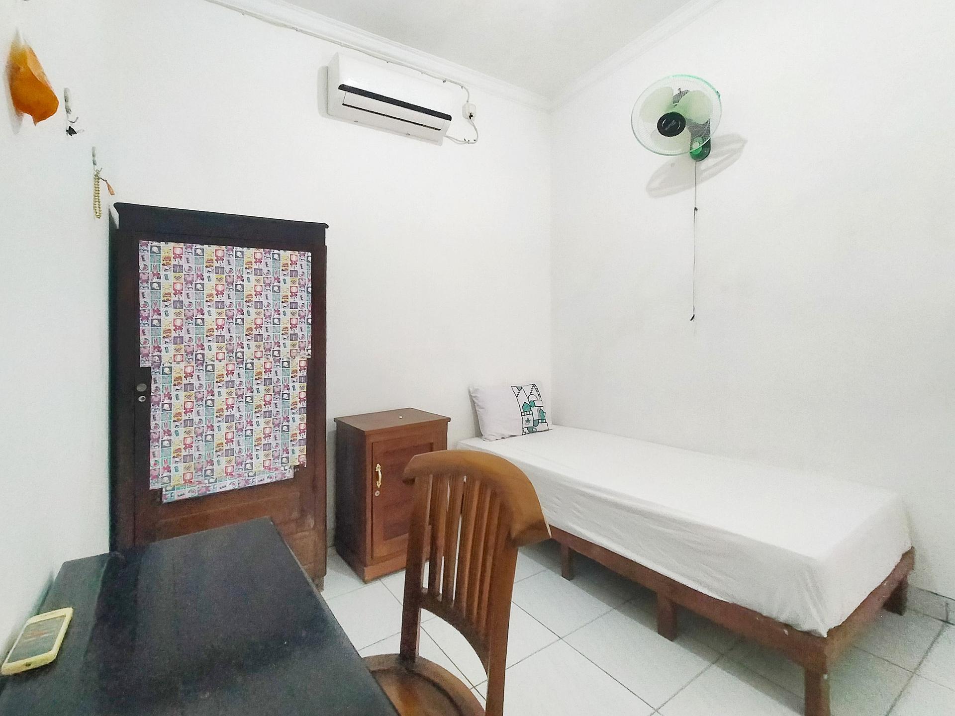 https://images.rukita.co/buildings/building/afdb1975-2b75-46d9-a842-61eeb520f852.jpg