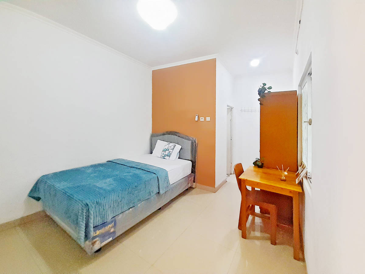 https://images.rukita.co/buildings/building/b07807f3-9f9.jpg
