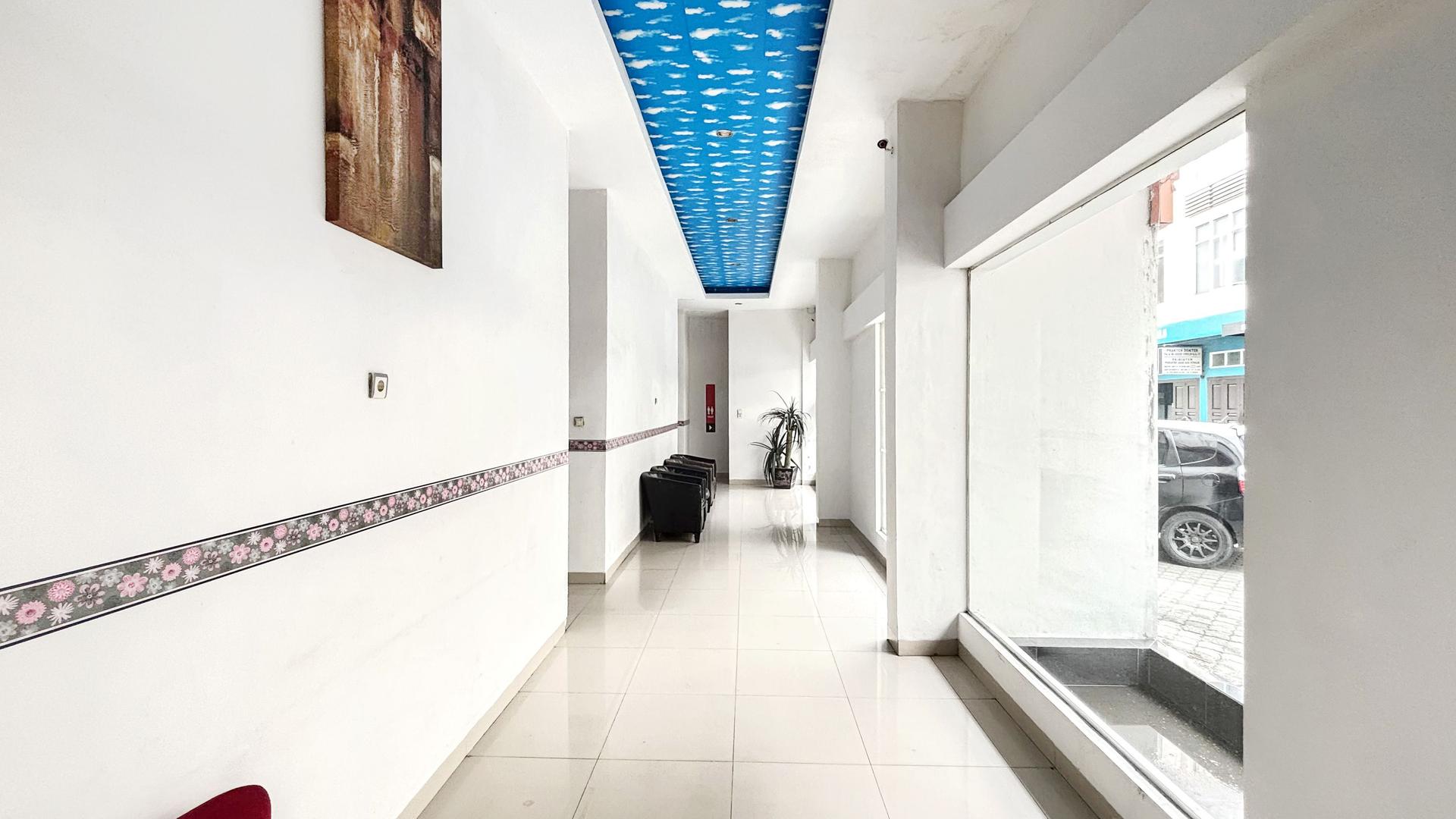 https://images.rukita.co/buildings/building/b0b4d533-a861-4dd7-83ae-fd1dcebc0581.jpg