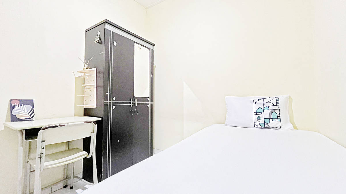 https://images.rukita.co/buildings/building/b2f0d036-995.jpg