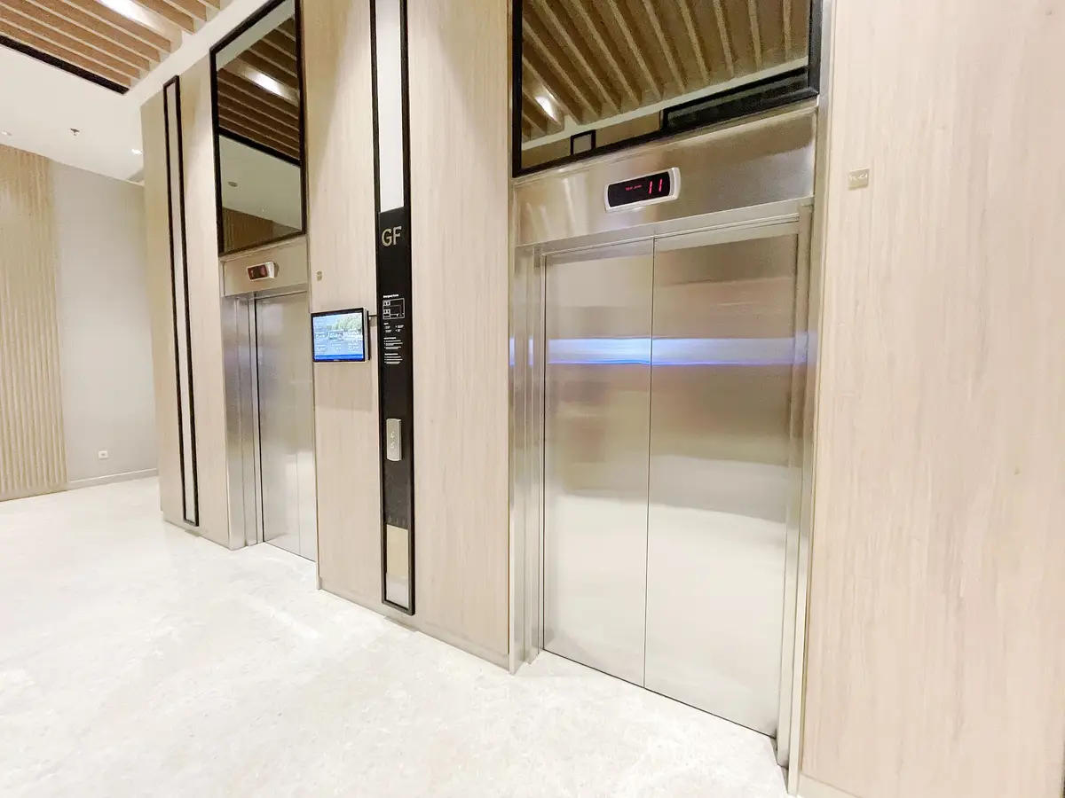 https://images.rukita.co/buildings/building/b423ebe1-924c-4064-90f3-debf7bf8f7a9.webp