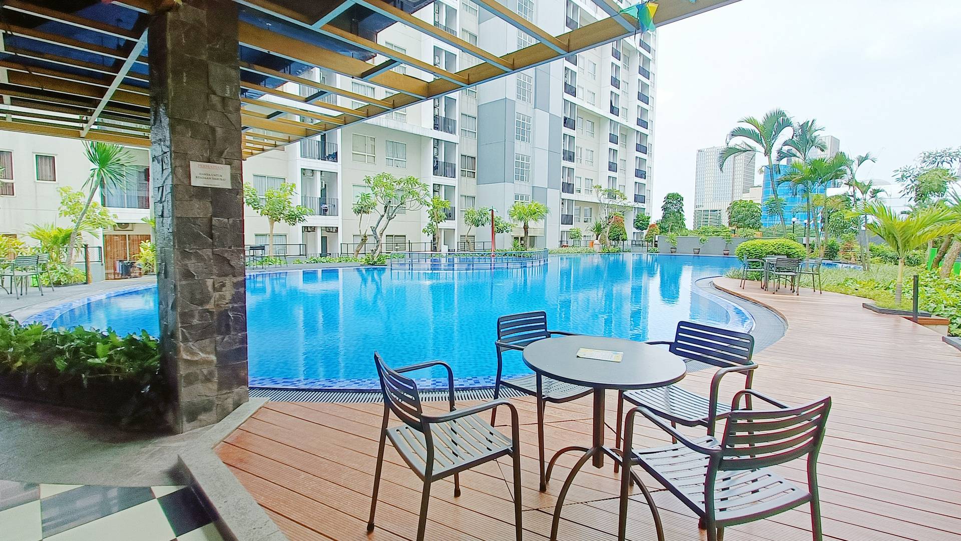 https://images.rukita.co/buildings/building/b4455293-7385-4cf6-b854-81d25725b92d.jpg