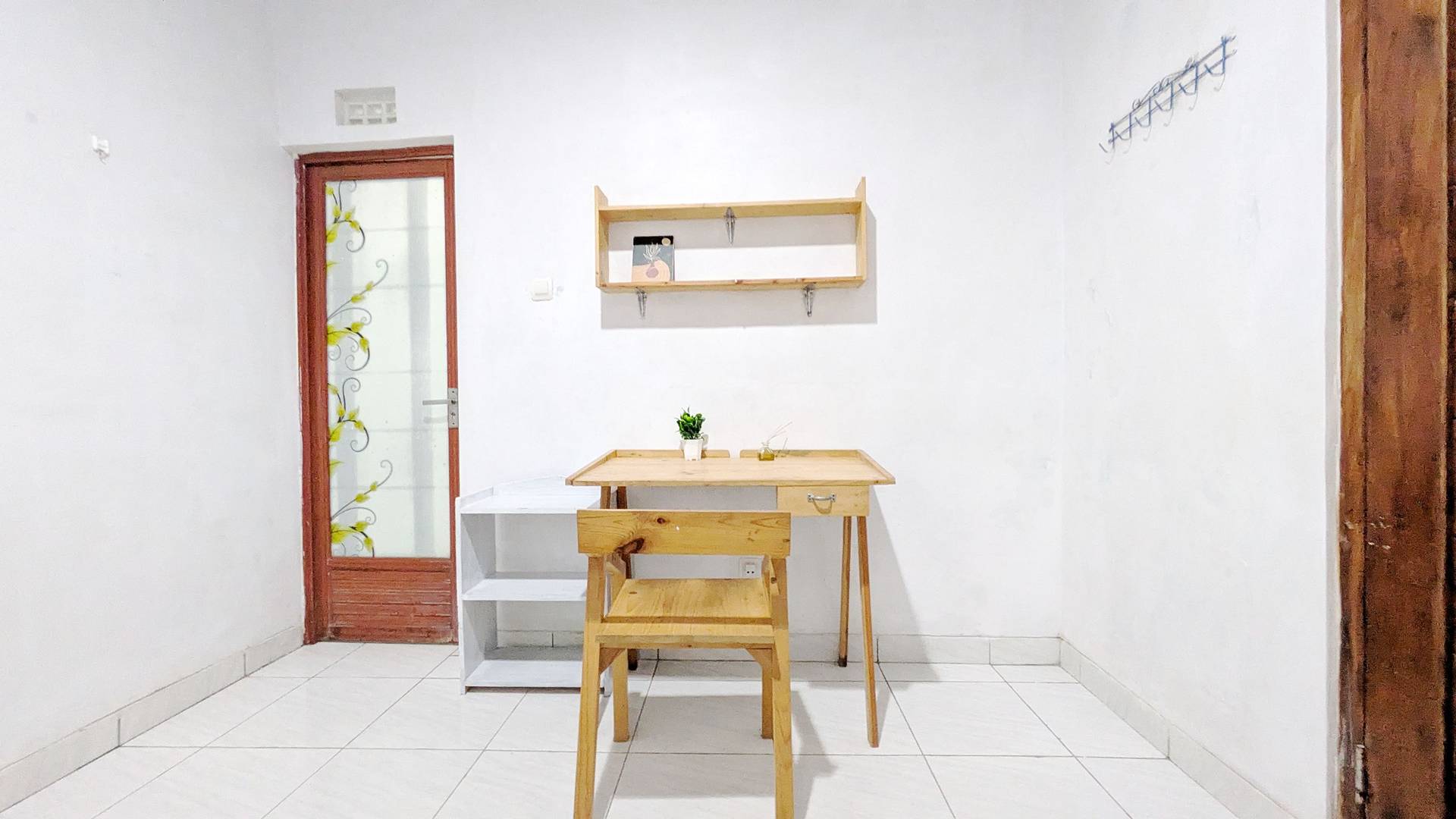 https://images.rukita.co/buildings/building/b482c079-651.jpg