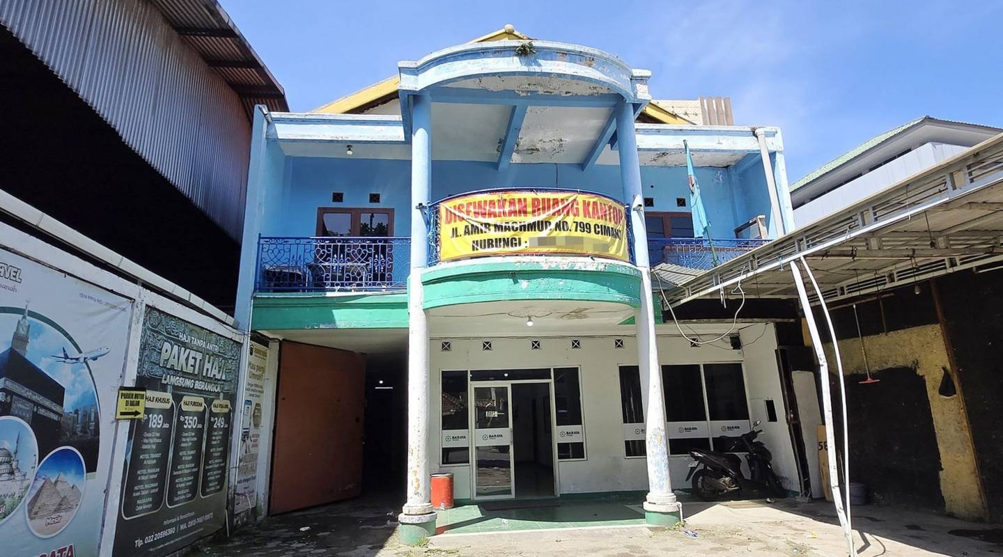 https://images.rukita.co/buildings/building/b4c6e443-73d.jpg