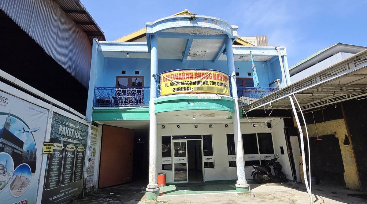https://images.rukita.co/buildings/building/b4c6e443-73d.jpg