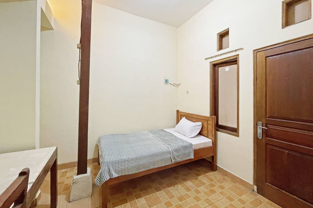 https://images.rukita.co/buildings/building/b6fe9313-935.jpg