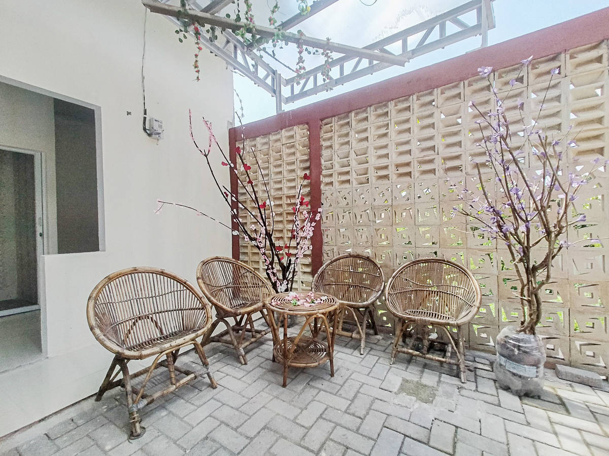 https://images.rukita.co/buildings/building/b768305a-372.jpg