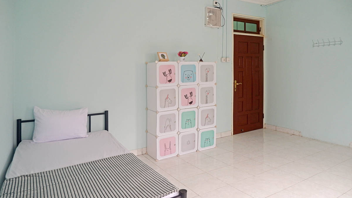 https://images.rukita.co/buildings/building/b86c5587-4d2.jpg