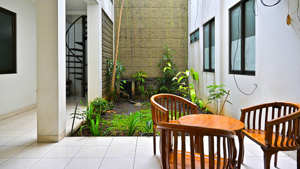 https://images.rukita.co/buildings/building/b88d8e60-1f0.jpg
