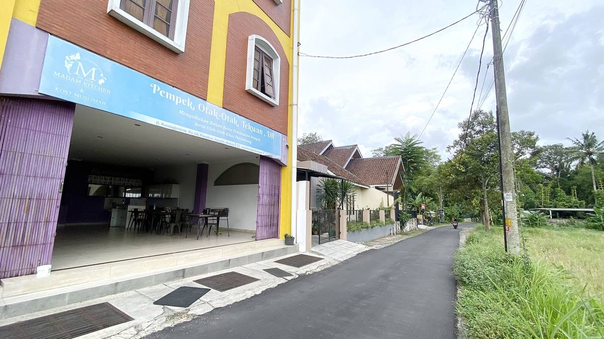 Foto Rukita Unit Putri Madam Kost Exclusive Syariah Jakal Yogyakarta