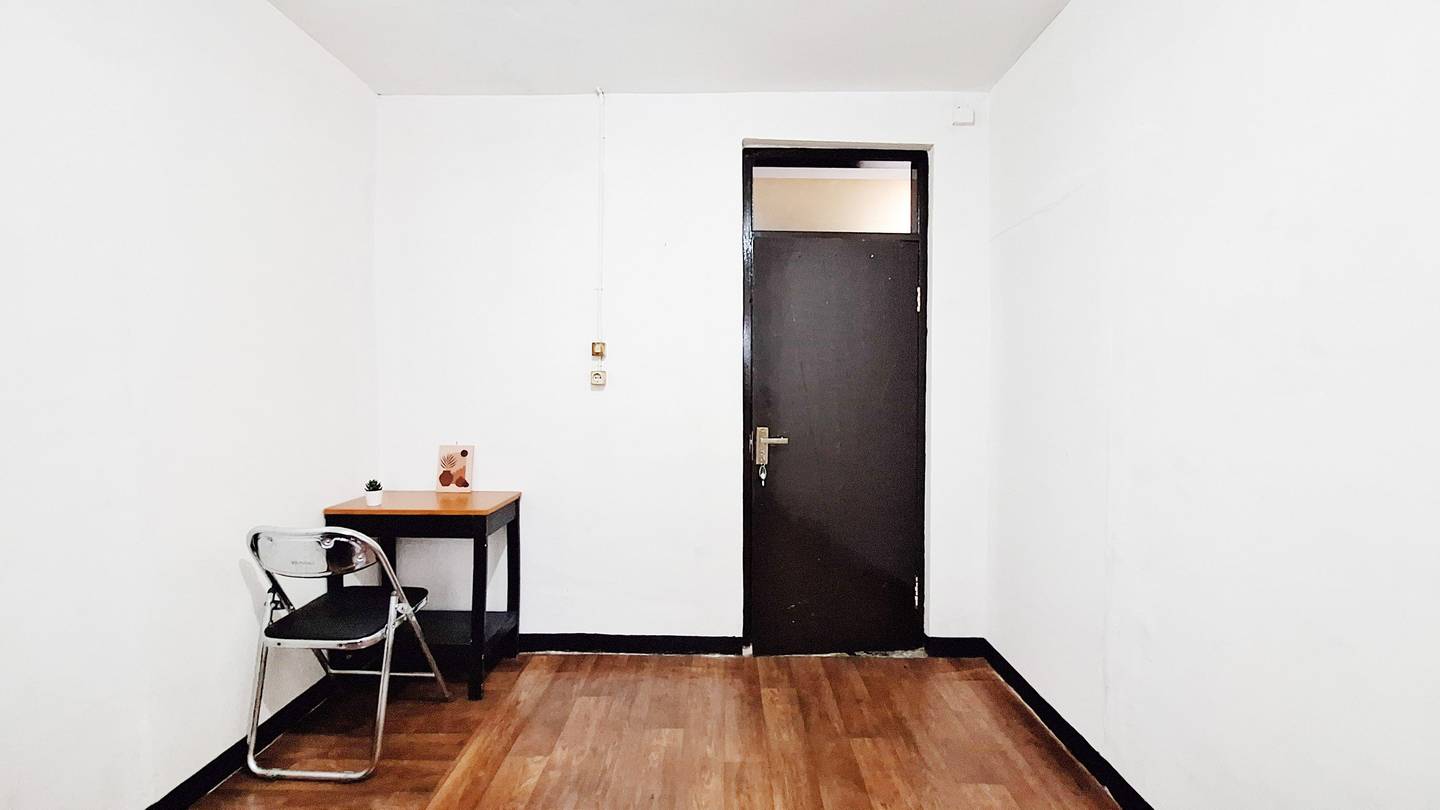 https://images.rukita.co/buildings/building/b8c144b5-4fa.jpg