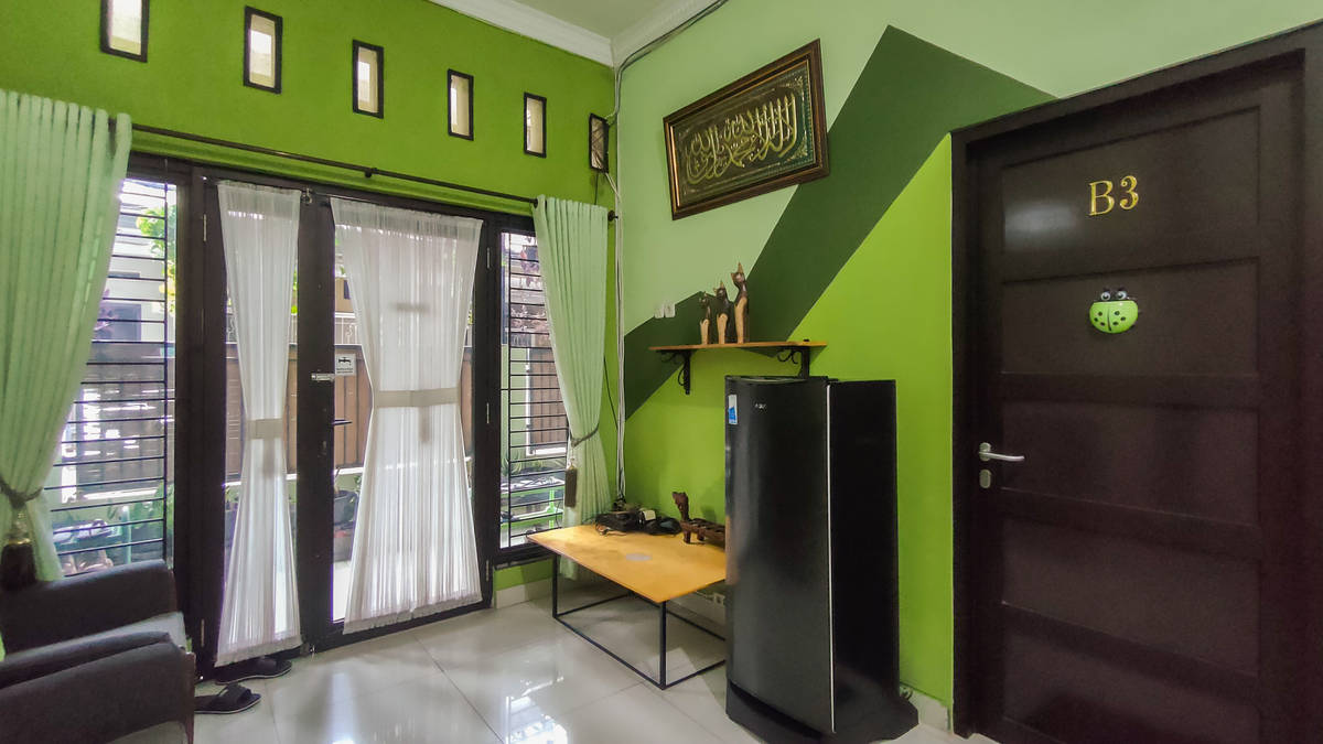 https://images.rukita.co/buildings/building/bb014650-0a6.jpg