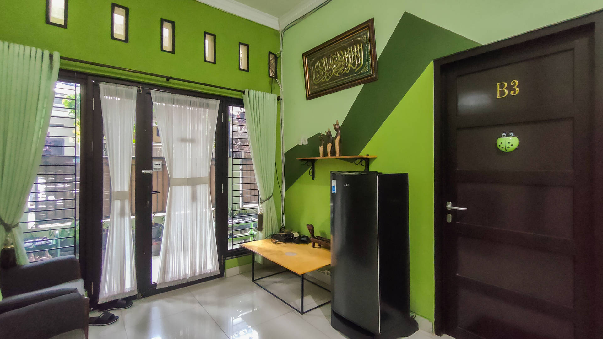 https://images.rukita.co/buildings/building/bb014650-0a6.jpg