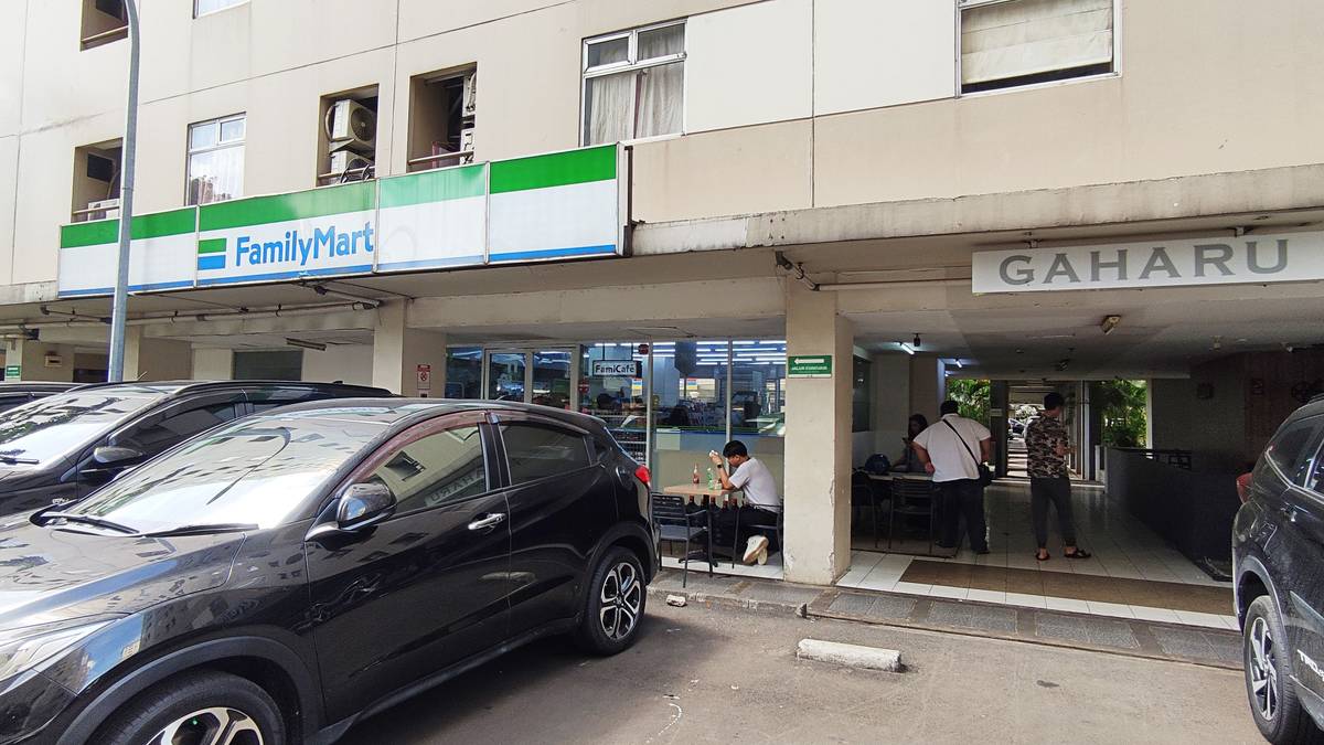 https://images.rukita.co/buildings/building/bc93e267-ceb.jpg