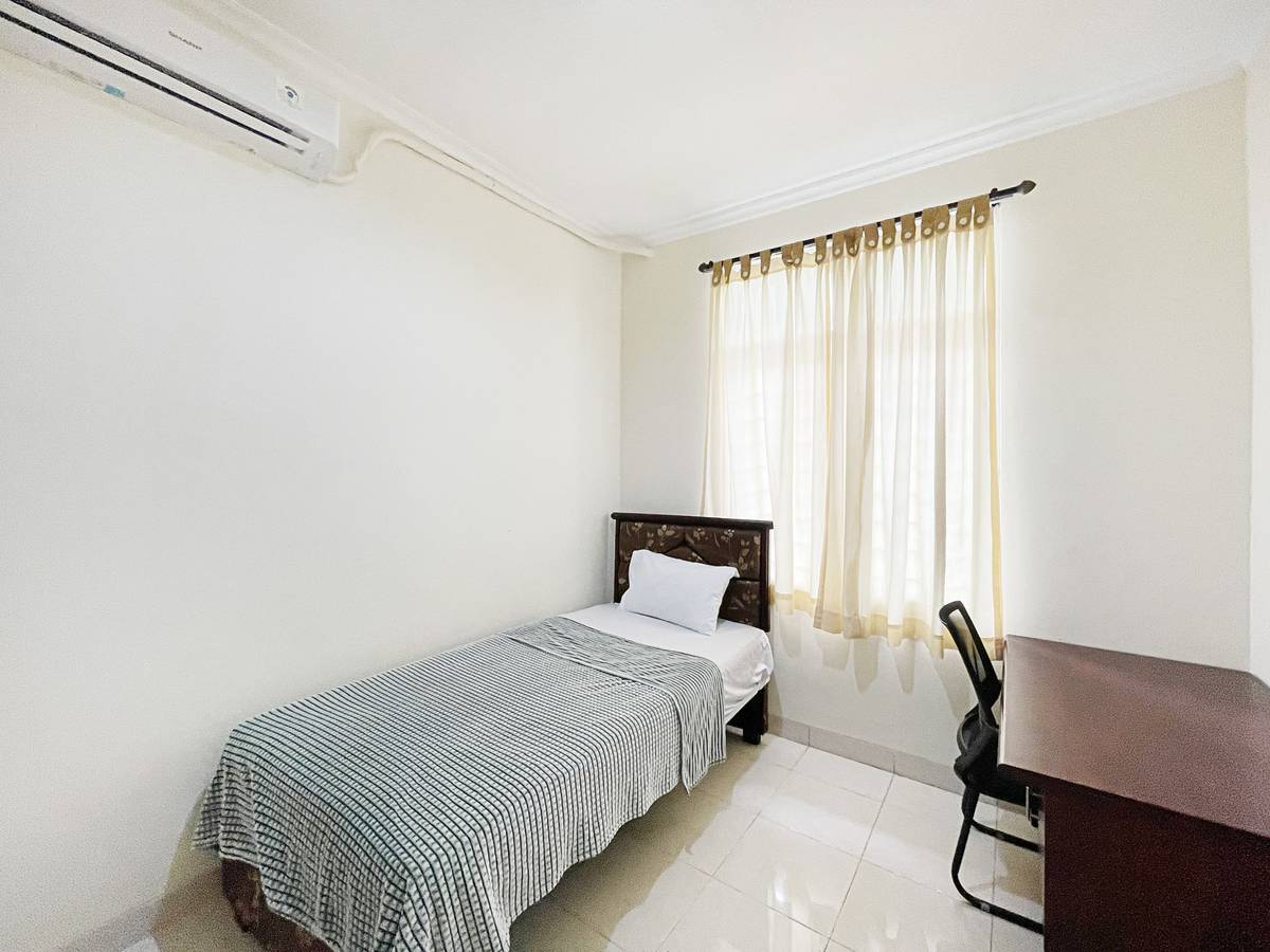 https://images.rukita.co/buildings/building/bd38b0fc-925.jpg