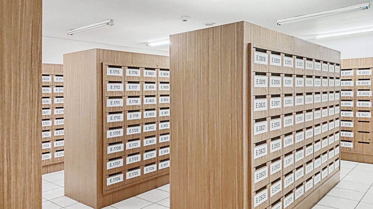 https://images.rukita.co/buildings/building/bd4c5e5c-574.jpg