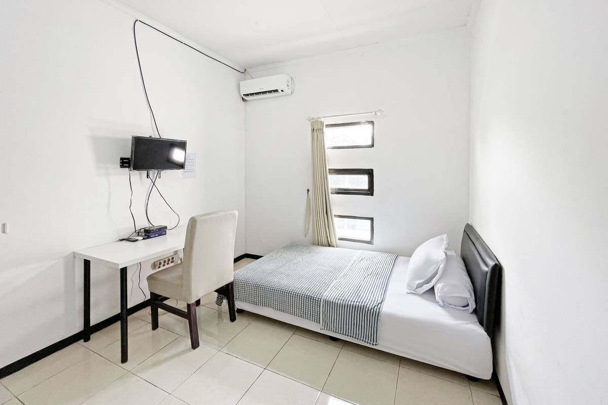 https://images.rukita.co/buildings/building/be1f1e3a-7d8.jpg