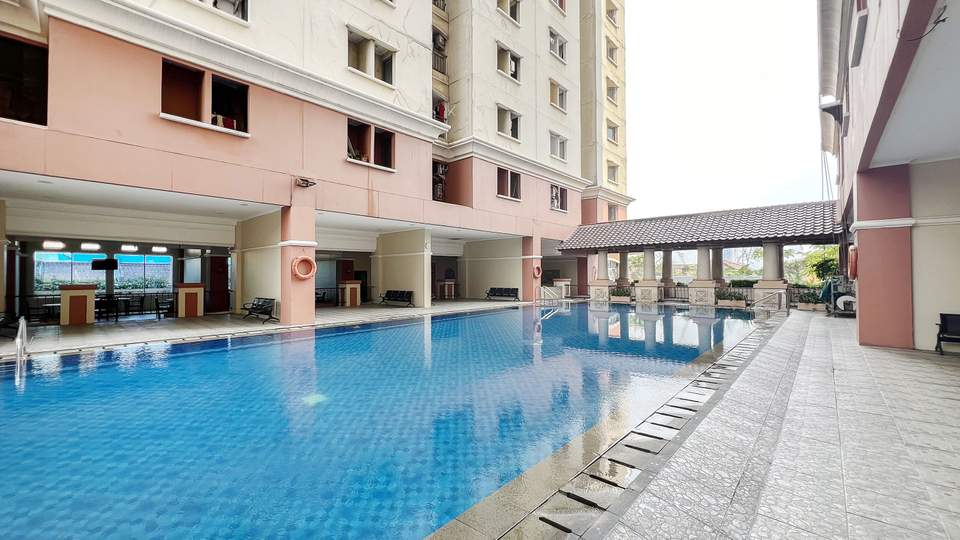 Foto Rukita Unit Apartemen Mediterania Gajah Mada - 3BR City View #1