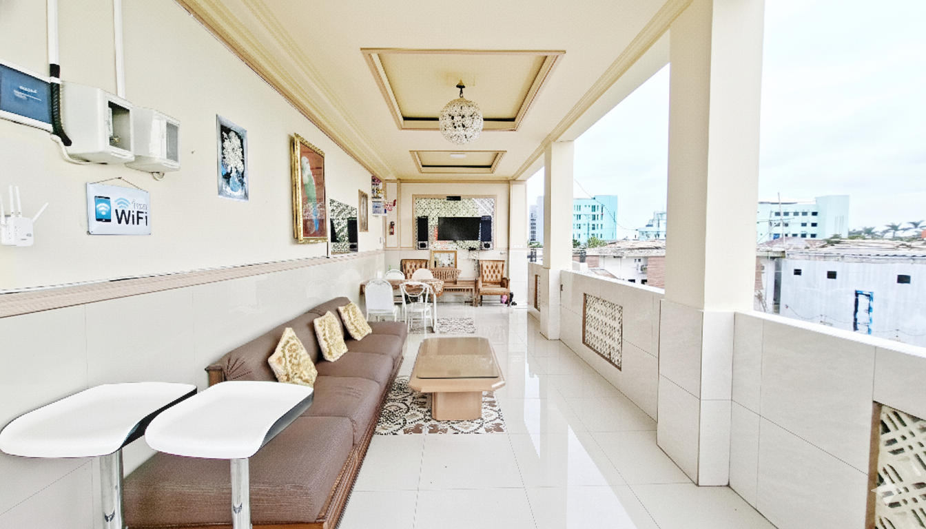 https://images.rukita.co/buildings/building/bf7d19ac-db47-4653-8d89-b0a3167da444.png