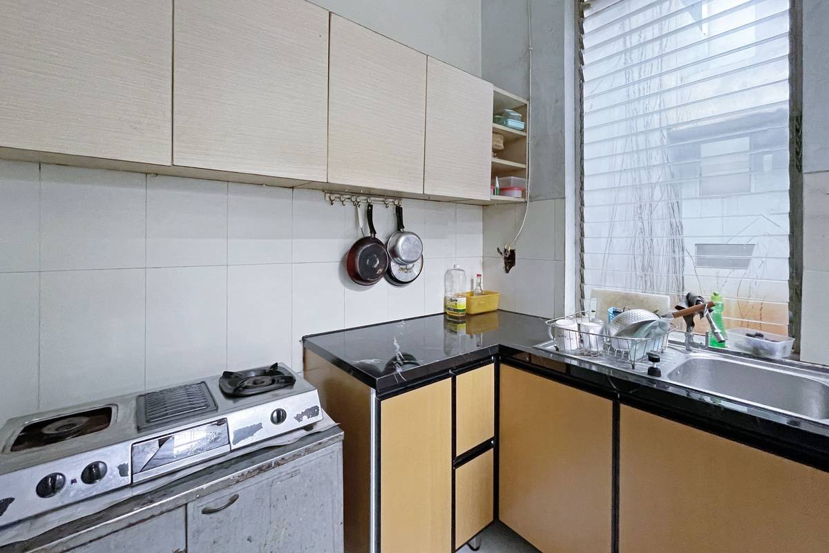 https://images.rukita.co/buildings/building/c1490eaa-797.jpg