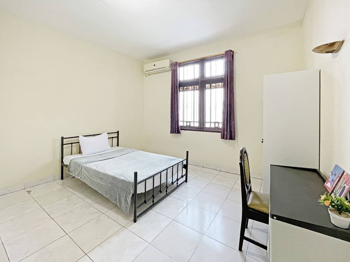 https://images.rukita.co/buildings/building/c208a848-77f.jpg
