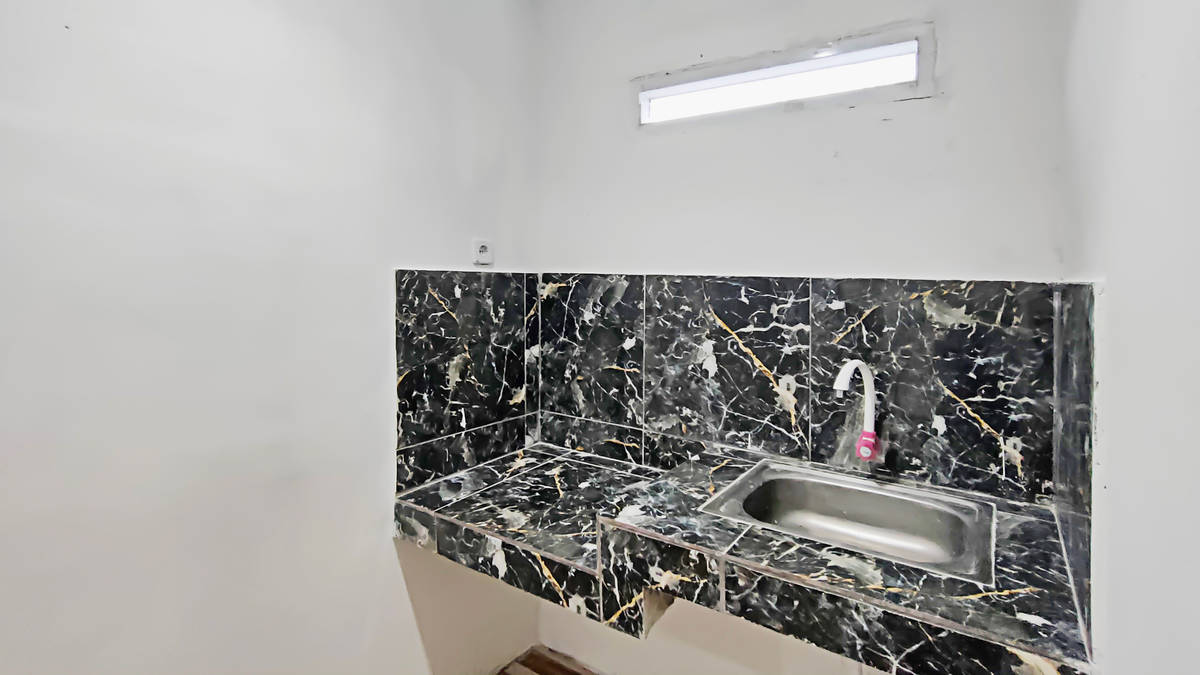 https://images.rukita.co/buildings/building/c2913ee2-e33.jpg
