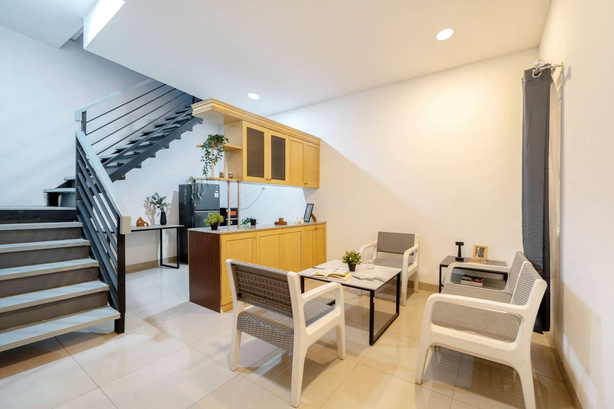 https://images.rukita.co/buildings/building/c59f57f1-ee24-47f6-864b-12fd6bb91fc8.jpg