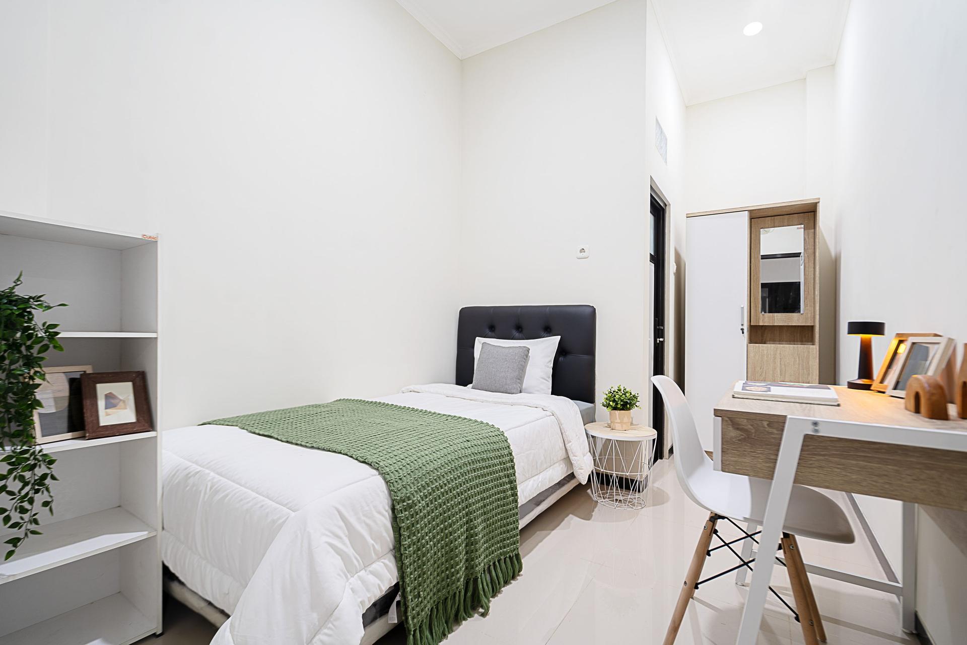 https://images.rukita.co/buildings/building/c62948bb-38e.jpg