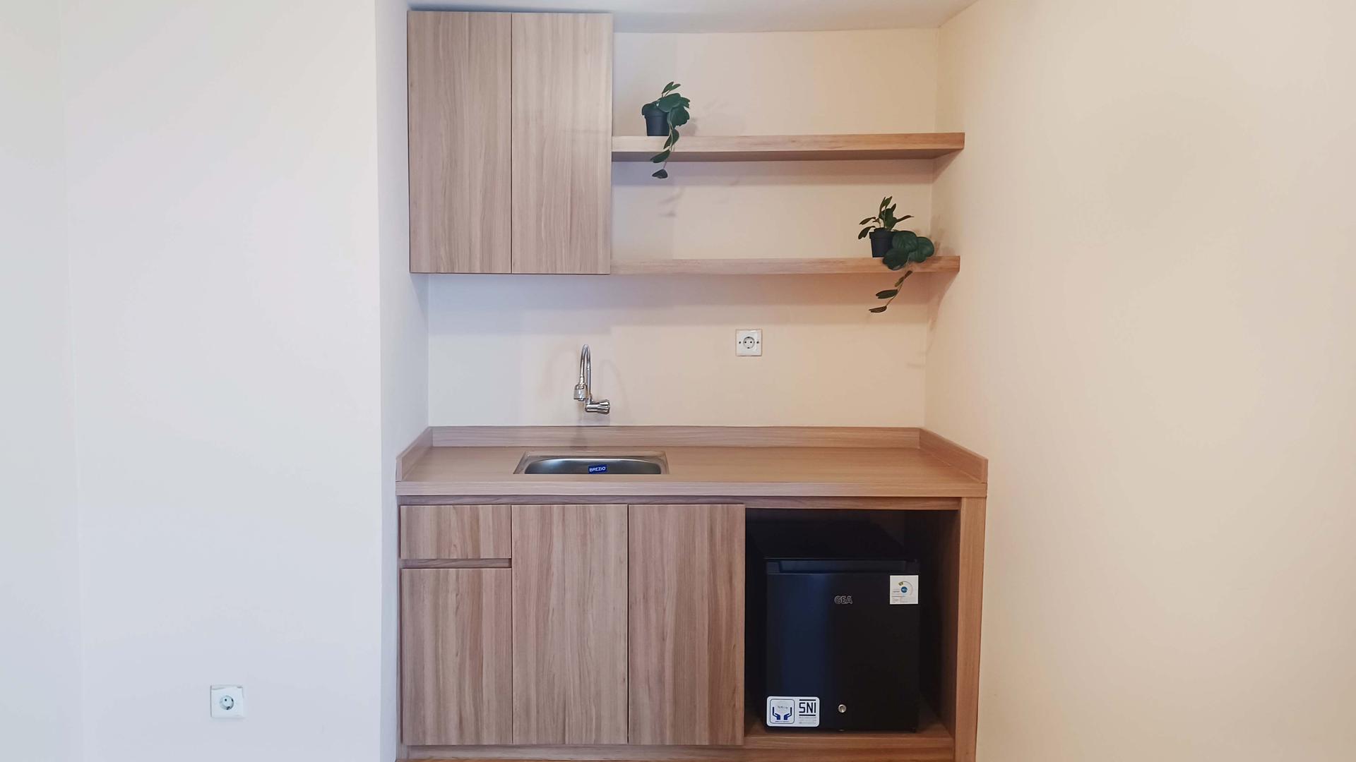 https://images.rukita.co/buildings/building/c6f3d8a4-ea2.jpg