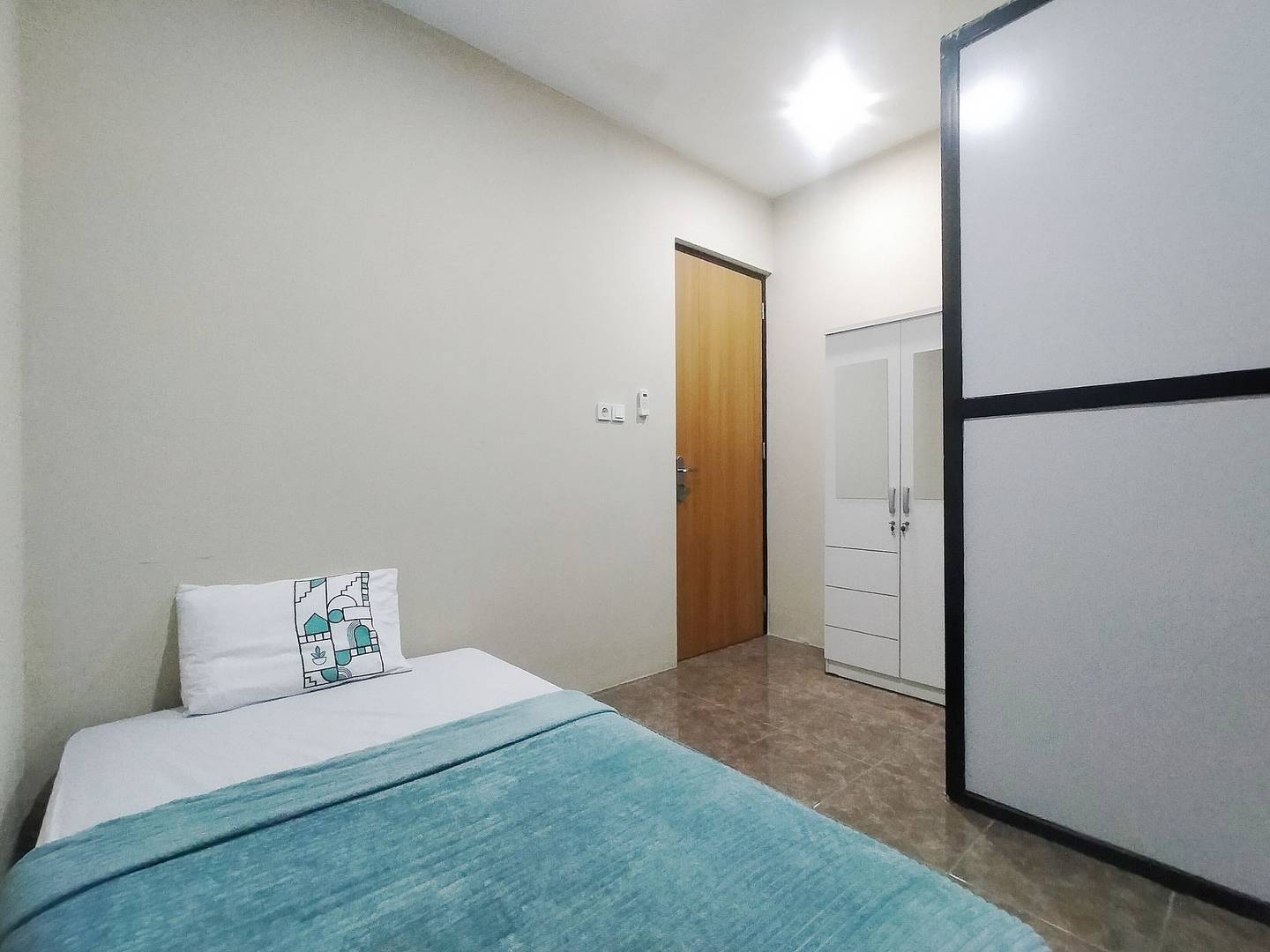 Foto Rukita Unit Trio Residence Yos Sudarso Semarang