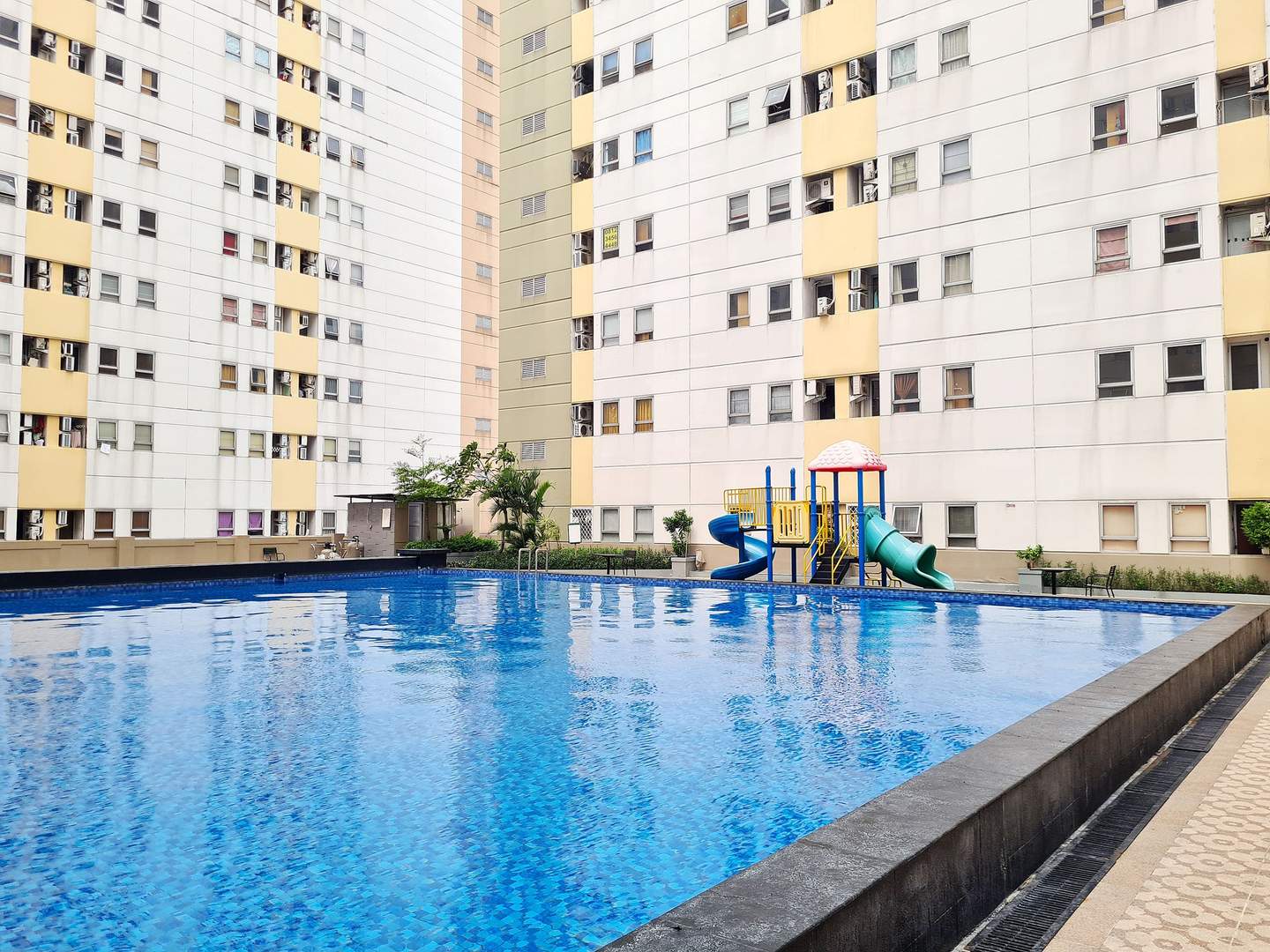 Foto Rukita Unit Apartemen Puncak Permai Surabaya - Studio City View #1