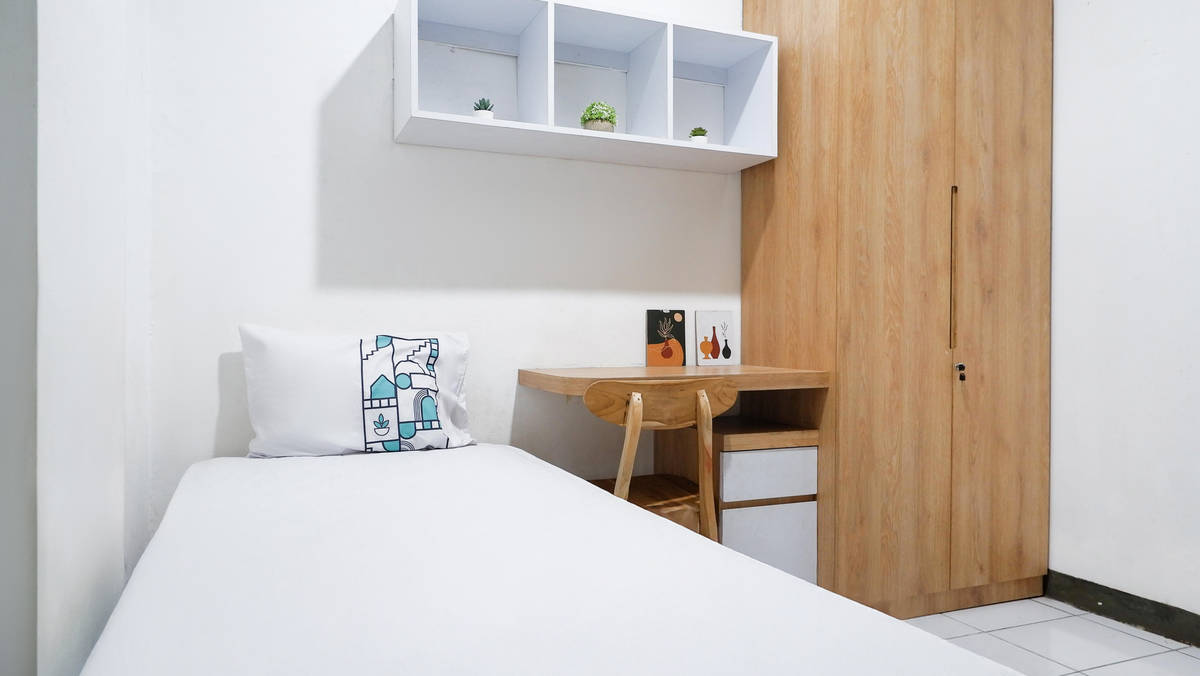 https://images.rukita.co/buildings/building/c8f1a30f-46d3-4eee-b1c3-59d4051e19d8.jpg