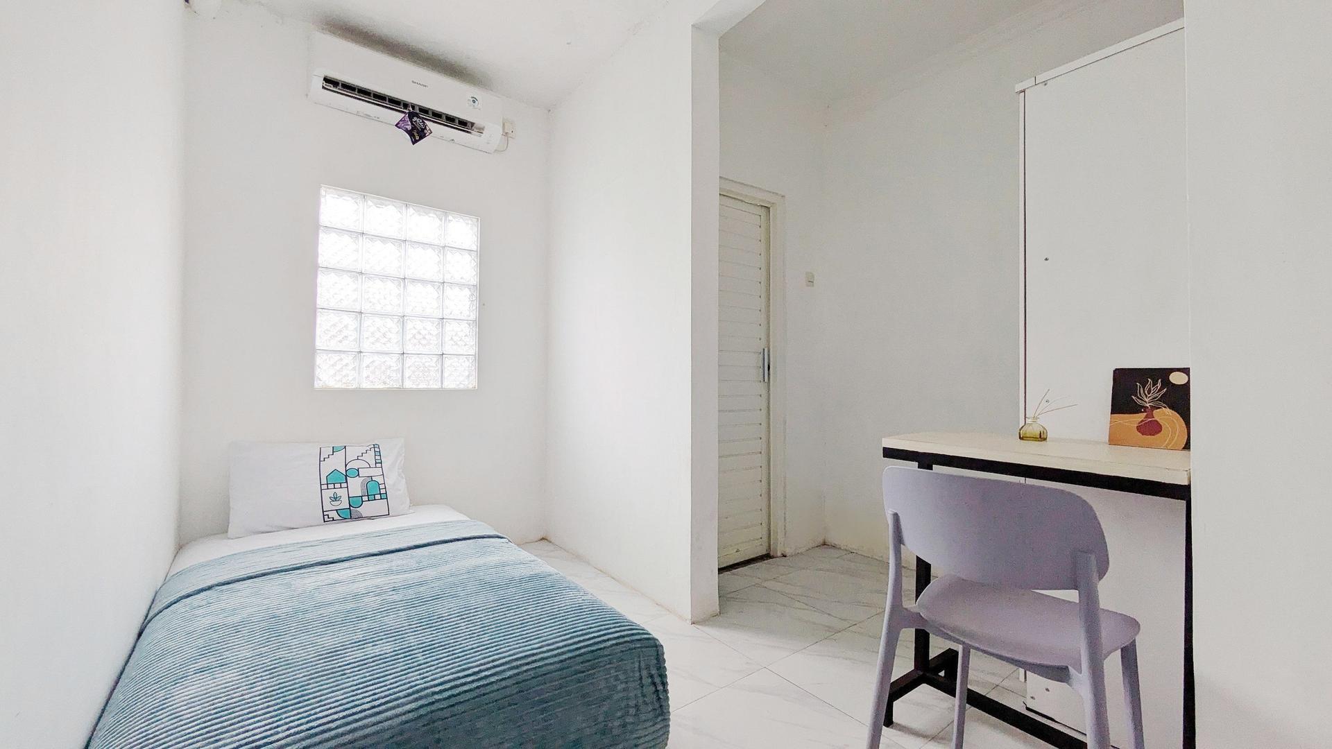 https://images.rukita.co/buildings/building/cbc2aaf7-7e5.jpg